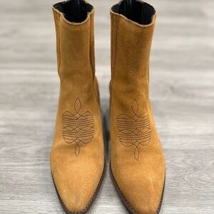 Elegant Tan Heeled Boots for Women